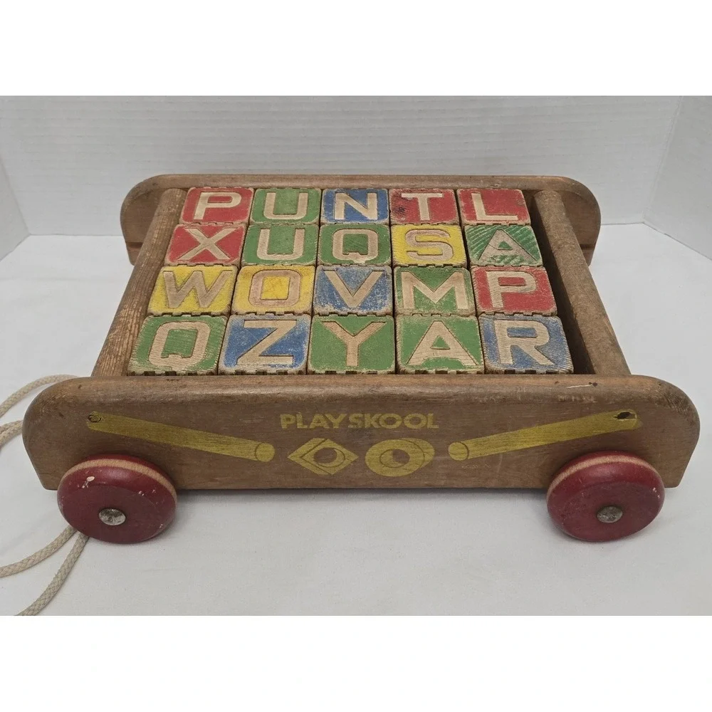 Vintage Playskool Pull Along WAGON with 21‎ Alphabet Wooden Blocks ABC 1950s